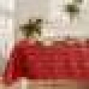 Скатерть Этель "Снежинки" цв.красный, 142*110 +/-3 см, 115 ±10 гр,100% п/э